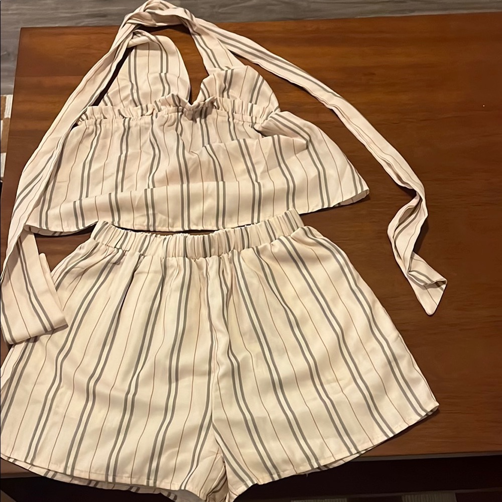 SHEIN Beige and Gray Striped Set